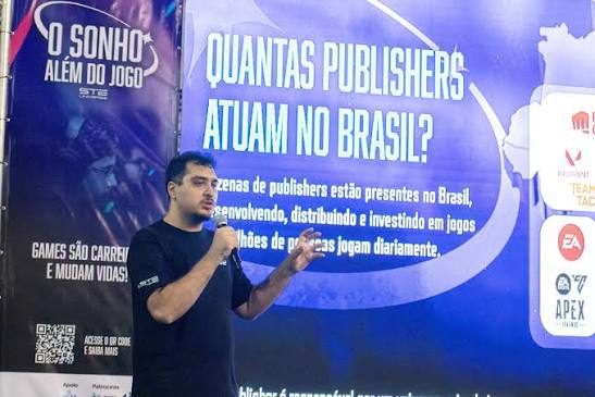 Palestra sobre carreira em games para o público jovem